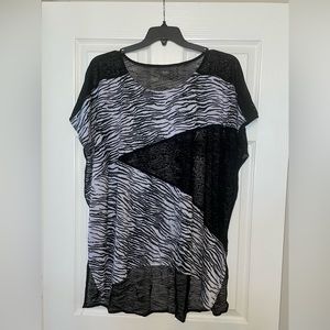 Women’s Chico’s Travelers Collection Black & White Zebra Print Mesh Top, Size 3